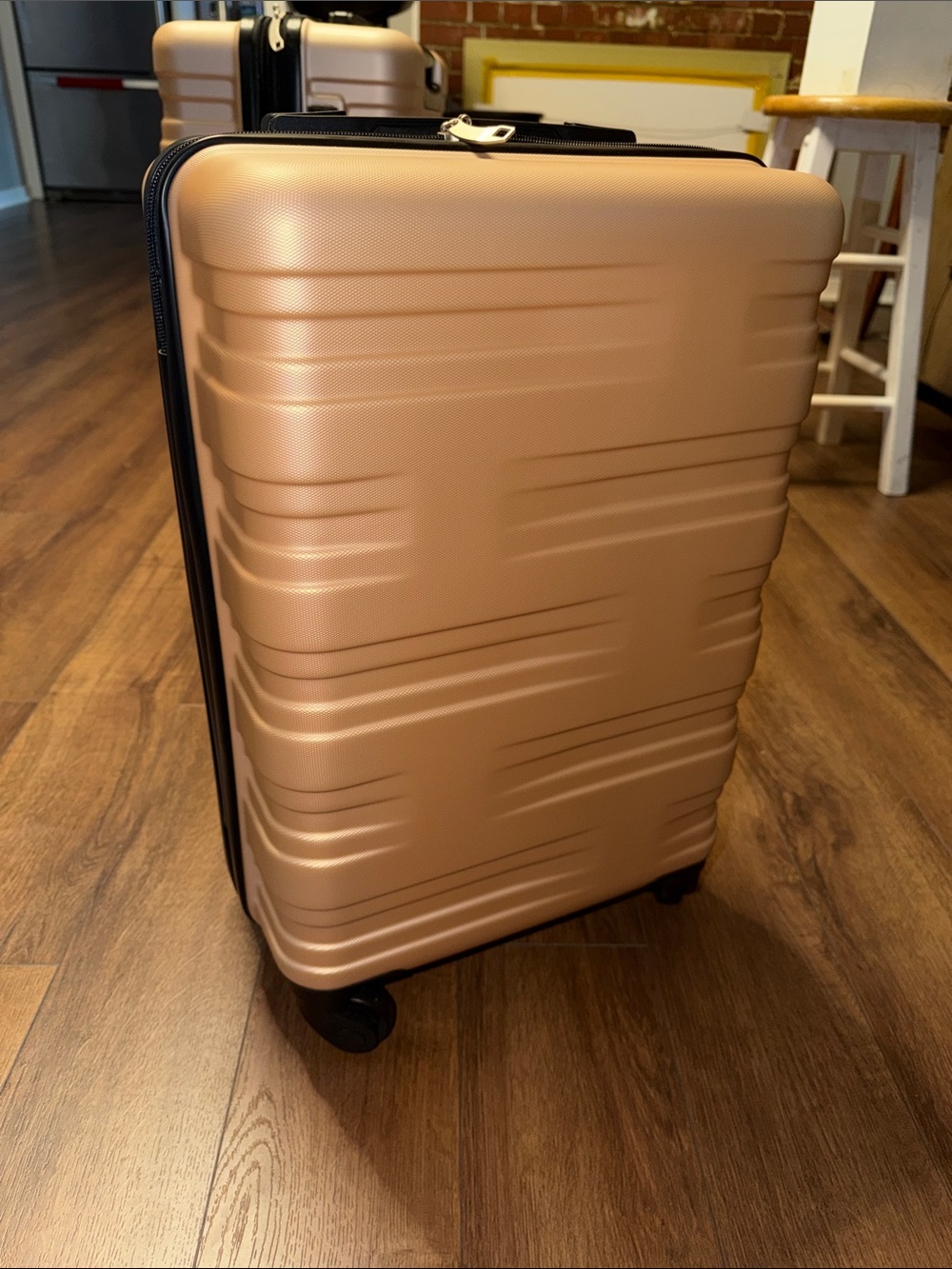 Women's Travel Carry-On Hardshell Suitcase in Rose Gold 20inch